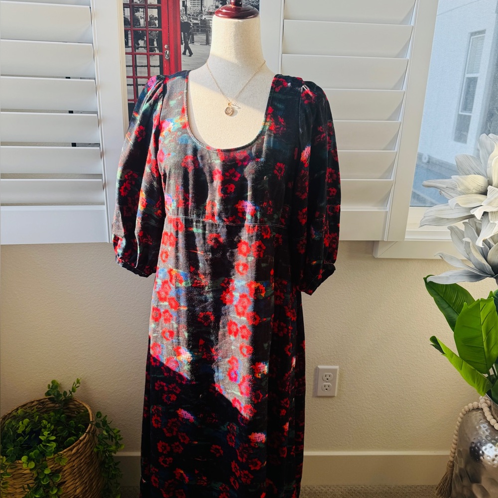Rachael Comey. Size 8. Floral Black and Red Women's Dress